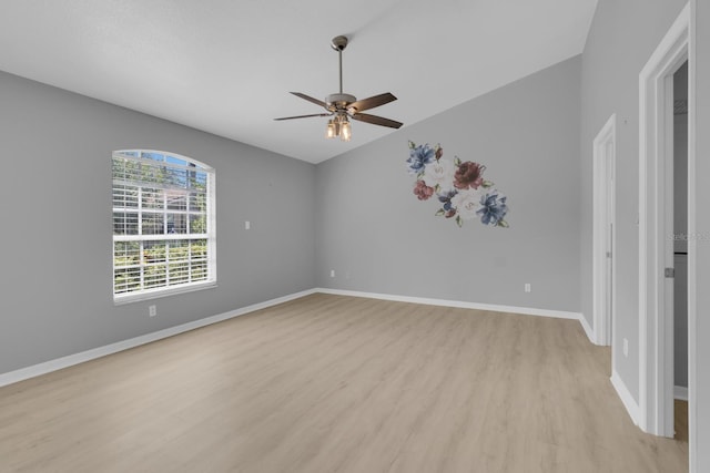 625 Nighthawk Cir, Winter Springs, FL 32708 - unfurnished room featuring light wood finished floors, a ceiling fan, baseboards, and lofted ceiling