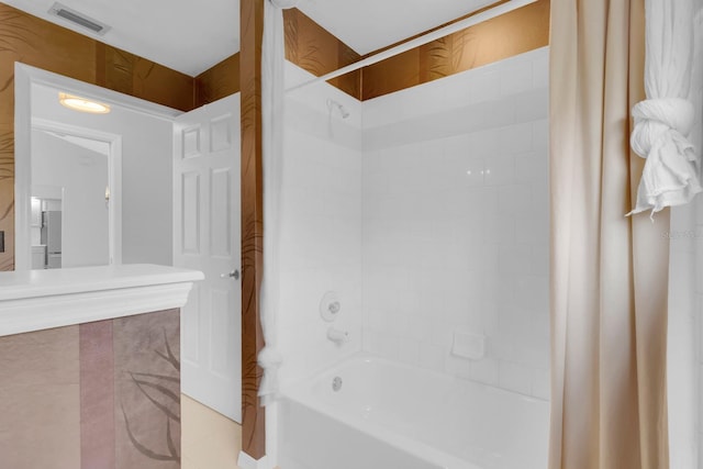 625 Nighthawk Cir, Winter Springs, FL 32708 - full bathroom featuring shower / tub combo