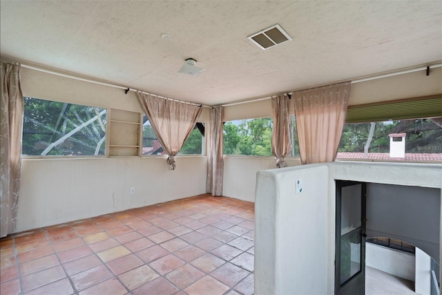 4420 Conway Gardens Rd, Orlando, FL 32806 - view of unfurnished sunroom