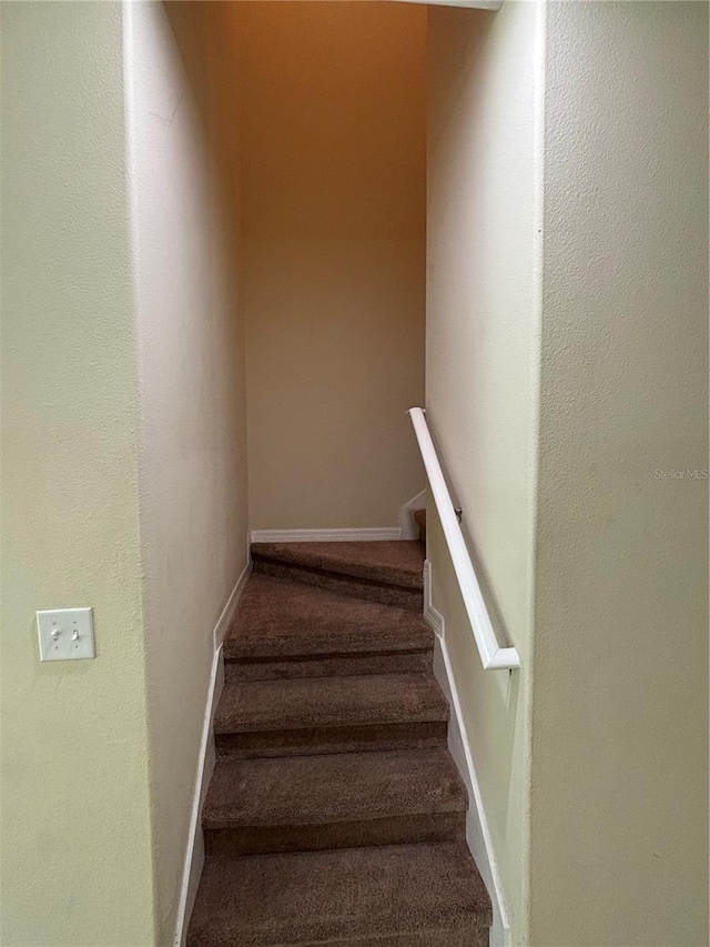 11187 Savannah Landing Cir, Orlando, FL 32832 - view of staircase