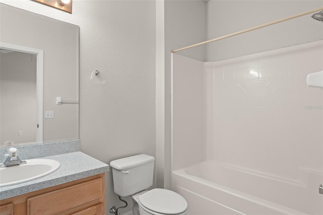 214 Monroe Cir, Davenport, FL 33896 - full bath with vanity, toilet, and shower / bathtub combination