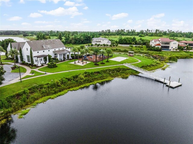 8818 Bismarck Palm Dr, Winter Garden, FL 34787 - bird's eye view of a large body of water and a tree filled landscape