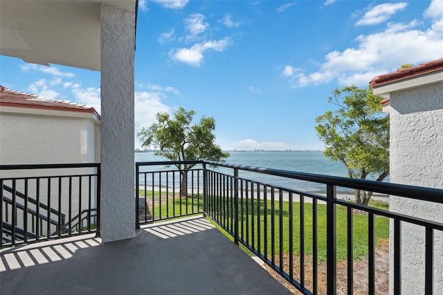 6210 Sun Blvd Unit 206, Saint Petersburg, FL 33715 - balcony with a water view