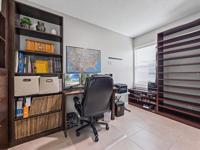 204 Cotswold Cir, Davenport, FL 33837 - office featuring a textured ceiling and tile patterned floors