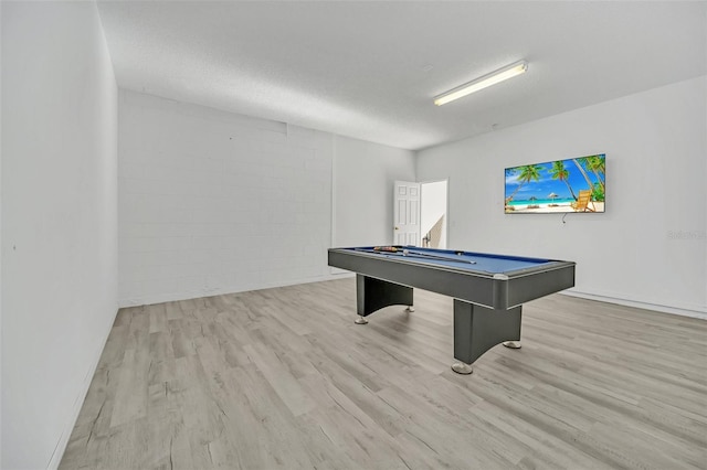 8622 La Isla Dr, Kissimmee, FL 34747 - playroom featuring billiards and wood finished floors