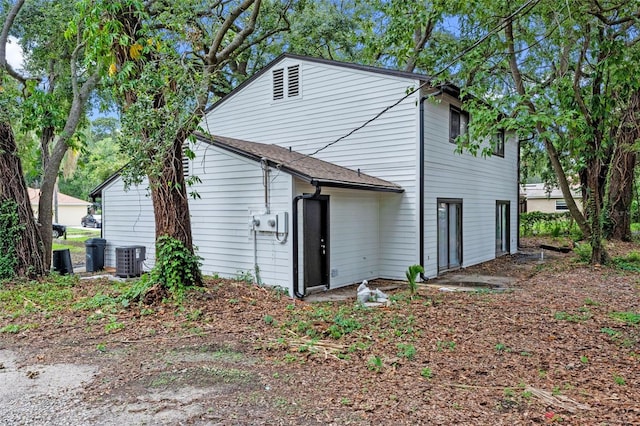 131 Stefanik Rd, Winter Park, FL 32792 - rear view of house featuring central AC unit
