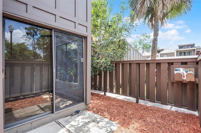 5301 Burning Tree Dr Unit F, Orlando, FL 32811 - entrance to property