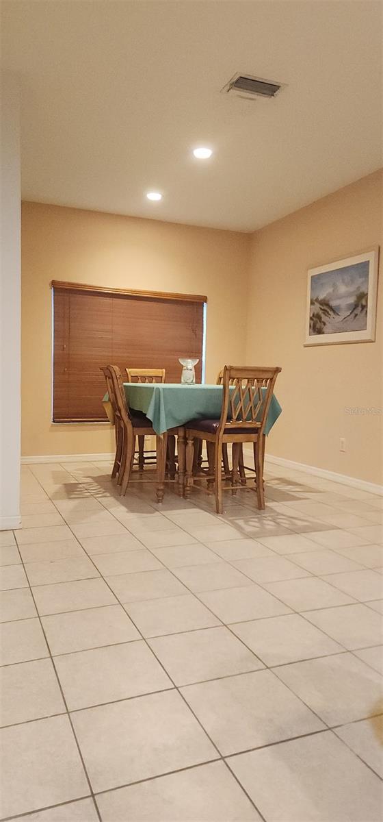 1829 Mira Lago Cir, Ruskin, FL 33570 - photo 6