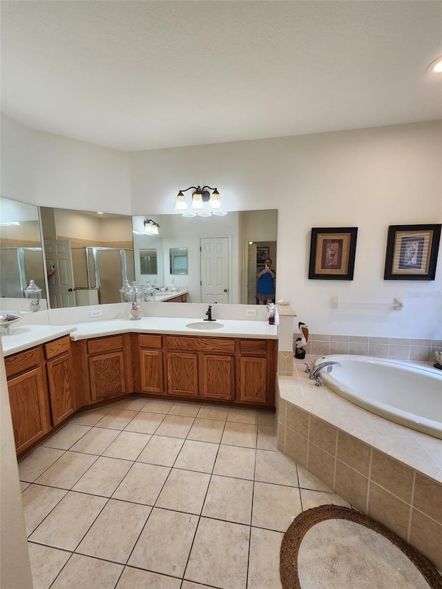 1829 Mira Lago Cir, Ruskin, FL 33570 - photo 17