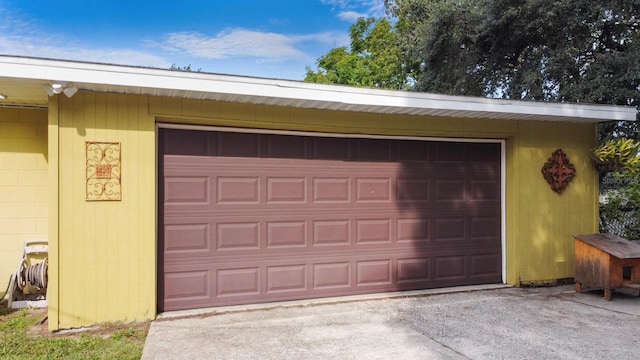 328 E Minnehaha Ave, Clermont, FL 34711 - view of detached garage