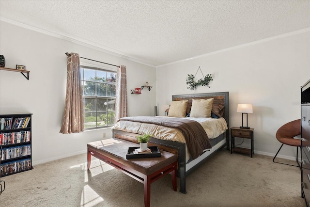 1126 Villa Ln Unit 91, Apopka, FL 32712 - bedroom with carpet, ornamental molding, and a textured ceiling