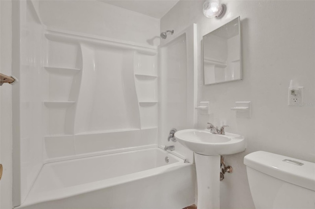 1170 E Bay St, Winter Garden, FL 34787 - full bath featuring toilet and bathing tub / shower combination