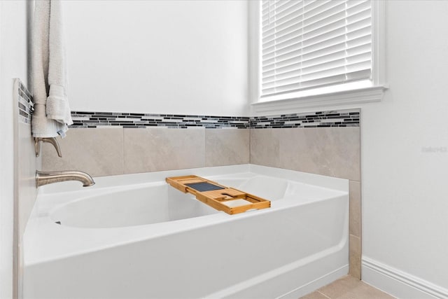 652 SW Mccoy Ave, Port St Lucie, FL 34953 - full bath featuring a garden tub