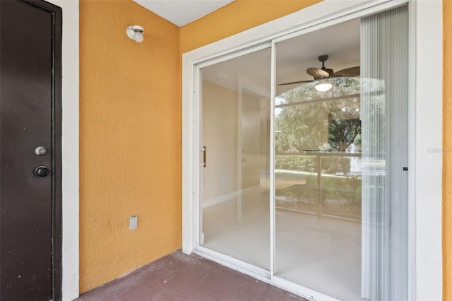 5467 Vineland Rd Unit 6110, Orlando, FL 32811 - entrance to property featuring stucco siding