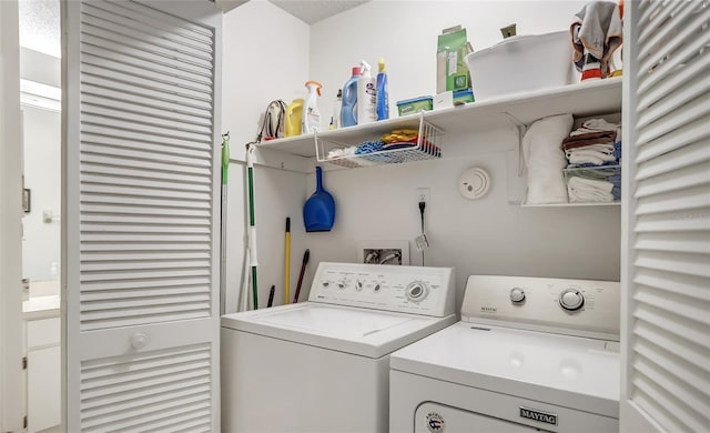 14 Escondido Ct Unit 134, Altamonte Springs, FL 32701 - washroom with washer and dryer