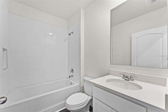 1921 Walnut Creek Dr, Kissimmee, FL 34744 - photo 17