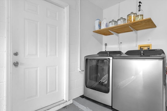 3622 Huntwicke Blvd, Davenport, FL 33837 - laundry room with separate washer and dryer