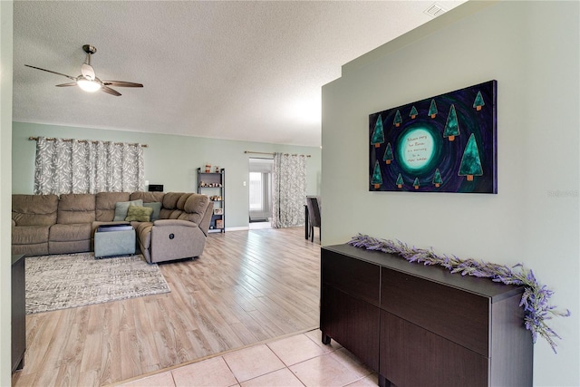 5517 W Sacramento Ct, Orlando, FL 32821 - photo 3