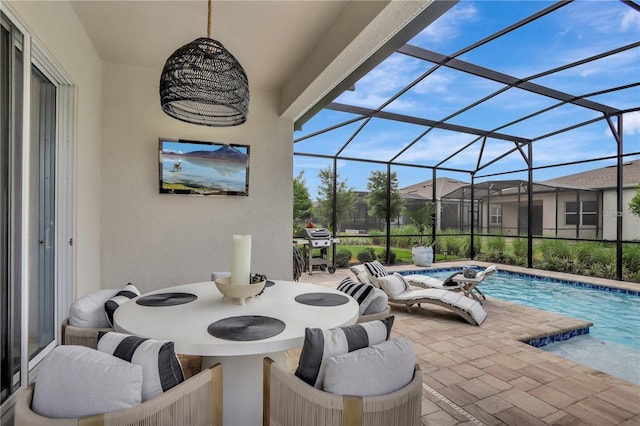 1650 Key Bay Trl, Kissimmee, FL 34747 - view of patio featuring an outdoor pool and glass enclosure