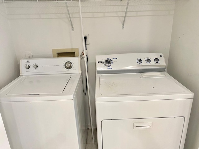1110 Woodbine St, Fern Park, FL 32730 - laundry room featuring washer and dryer