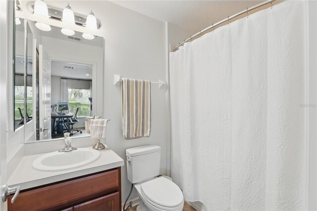 405 Courtlea Park Dr, Winter Garden, FL 34787 - bathroom with vanity and toilet