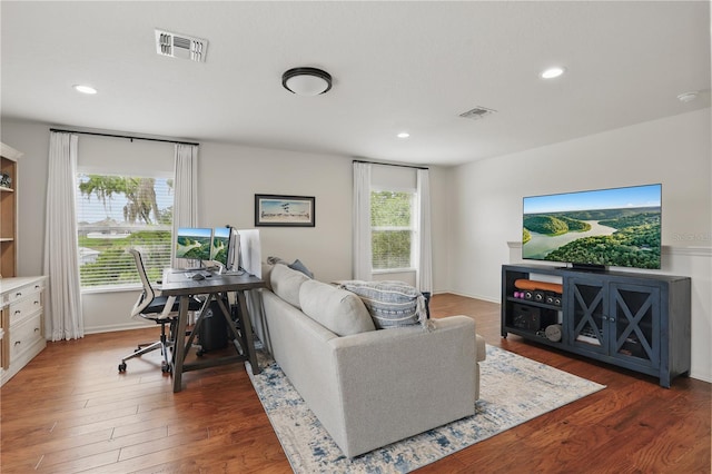 405 Courtlea Park Dr, Winter Garden, FL 34787 - living room with wood finished floors, recessed lighting, and a desk