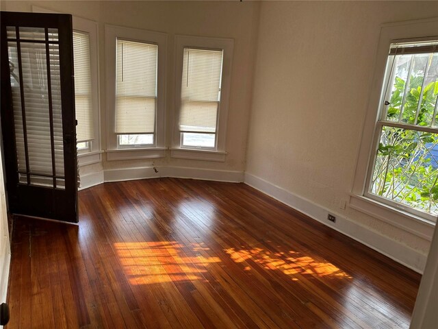 1040 9th Ave N, Saint Petersburg, FL 33705 - photo 32