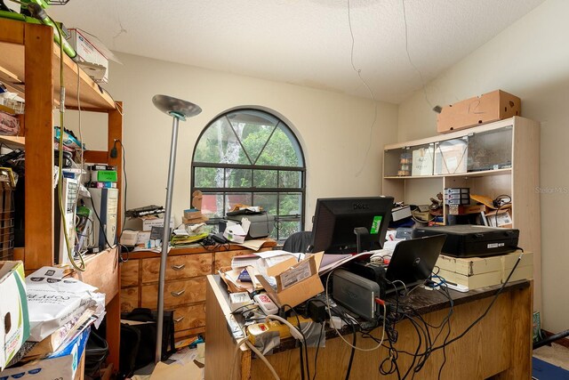4933 Round Lake Rd, Apopka, FL 32712 - view of office space