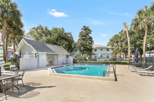 563 Midway Trak Unit K102, Ocala, FL 34472 - community pool with a patio