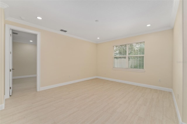 16357 SE 88th Ct, Summerfield, FL 34491 - unfurnished room with light wood-style flooring, recessed lighting, baseboards, crown molding, and a smoke detector