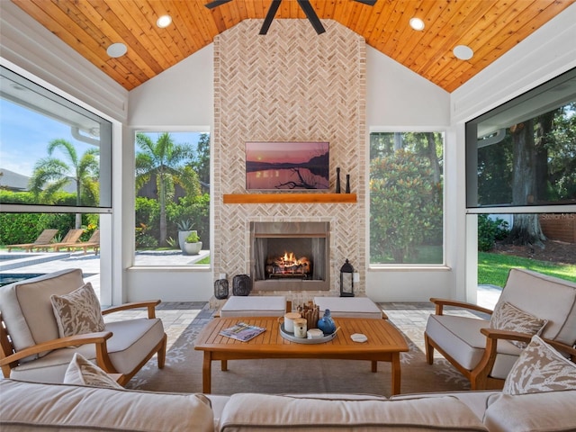 340 Lakeview Rd, Winter Garden, FL 34787 - sunroom / solarium with vaulted ceiling