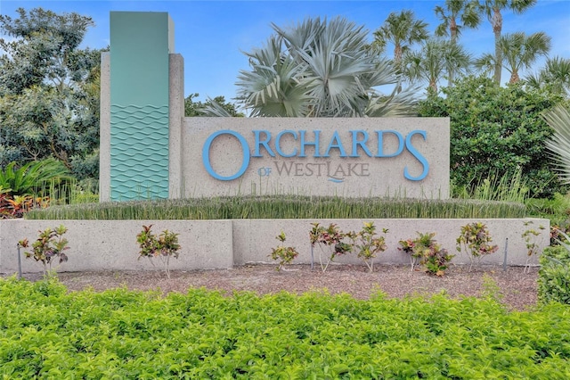 5609 Zestar Ln, Loxahatchee, FL 33470 - view of community sign