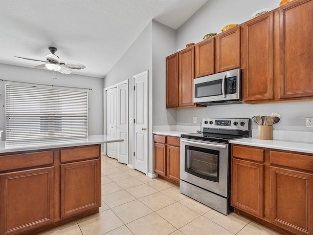 903 Tramells Trl, Kissimmee, FL 34744 - photo 4