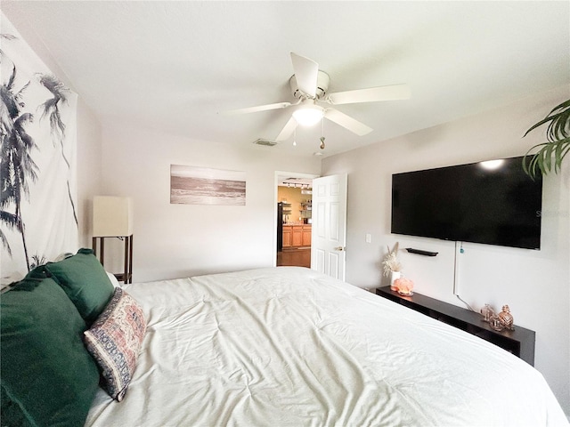 312 W Hull Ave, Oakland, FL 34760 - bedroom with a ceiling fan