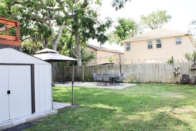 312 W Hull Ave, Oakland, FL 34760 - view of yard with a patio
