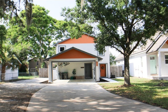 312 W Hull Ave, Oakland, FL 34760 - traditional home with driveway