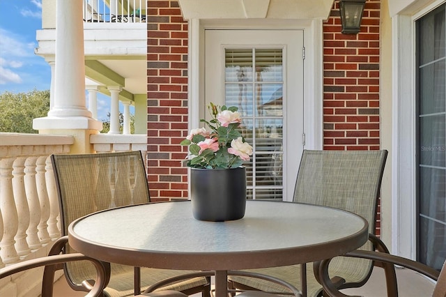 7616 Cabana Ct Unit 301, Reunion, FL 34747 - balcony featuring outdoor dining area