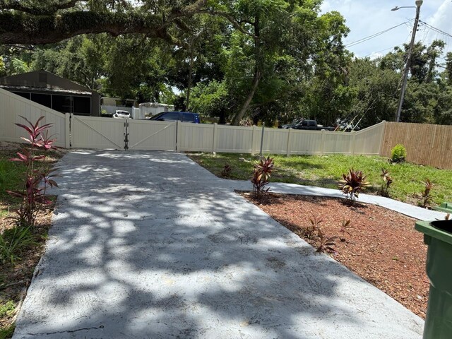 5015 N 29th St, Tampa, FL 33610 - photo 16