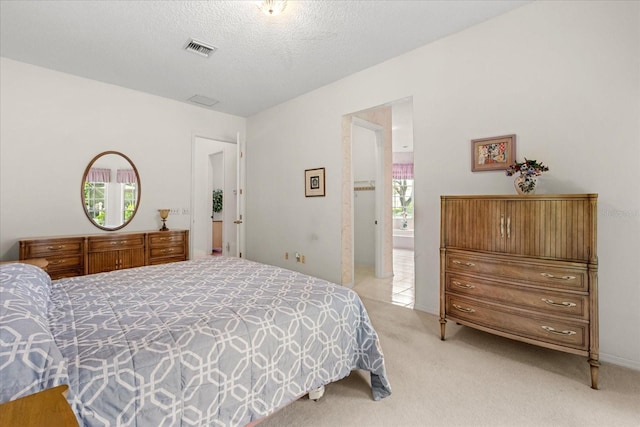 4026 S Lake Orlando Pkwy, Orlando, FL 32808 - bedroom featuring light carpet
