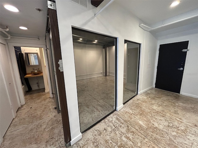 62 W Colonial Dr Unit 302, Orlando, FL 32801 - hall featuring recessed lighting
