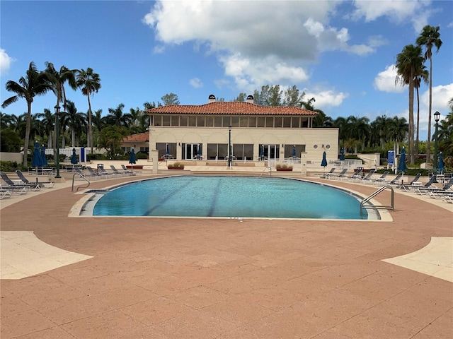 3010 Grand Bay Blvd Unit 472, Longboat Key, FL 34228 - community pool with a patio area