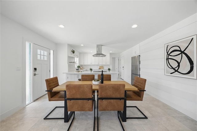 3528 Casablanca Ave, Saint Petersburg, FL 33706 - dining area with recessed lighting and baseboards