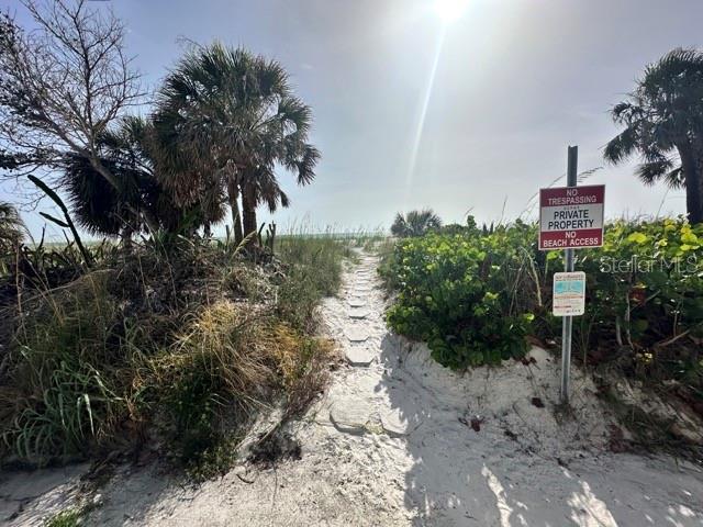 3528 Casablanca Ave, Saint Petersburg, FL 33706 - view of road