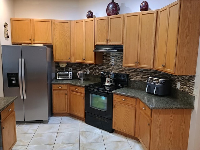 2474 Cimmaron Ash Way, Apopka, FL 32703 - kitchen featuring stainless steel fridge, electric range, ventilation hood, and decorative backsplash
