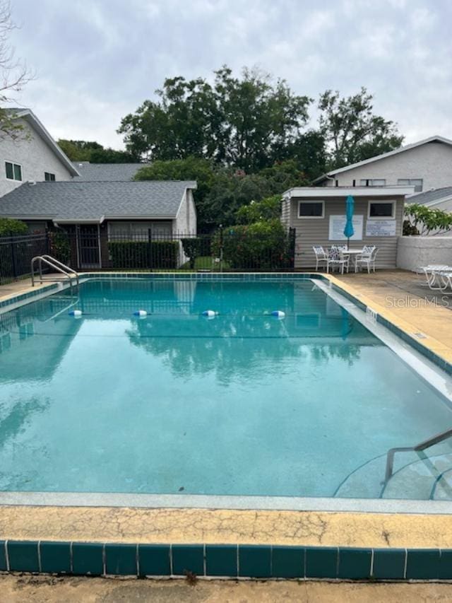 2776 Curry Ford Rd Ge, Unit Ge, Orlando, FL 32806 - view of swimming pool featuring a patio