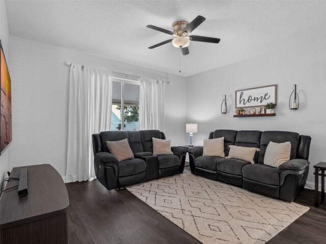 917 Dekleva Dr, Apopka, FL 32712 - living room featuring ceiling fan and wood finished floors