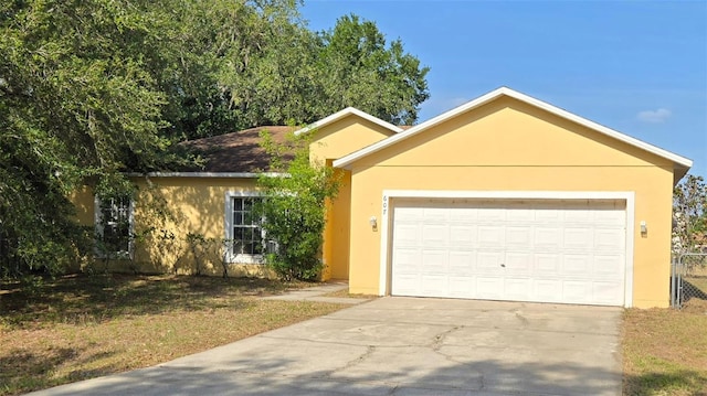 607 Escondido Ct, Kissimmee, FL 34758 - photo 1