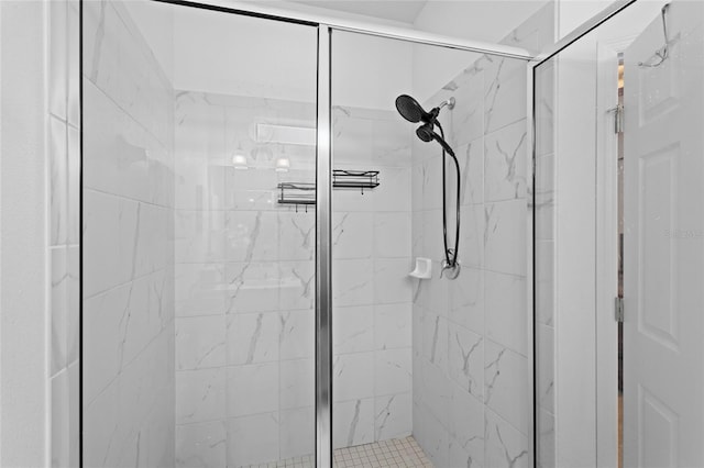 2339 Jernigan Loop, Kissimmee, FL 34746 - full bath featuring a stall shower
