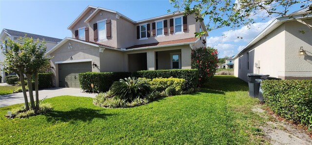 7620 Tangle Rush Dr, Gibsonton, FL 33534 - view of front of property with stucco siding, driveway, and a front lawn