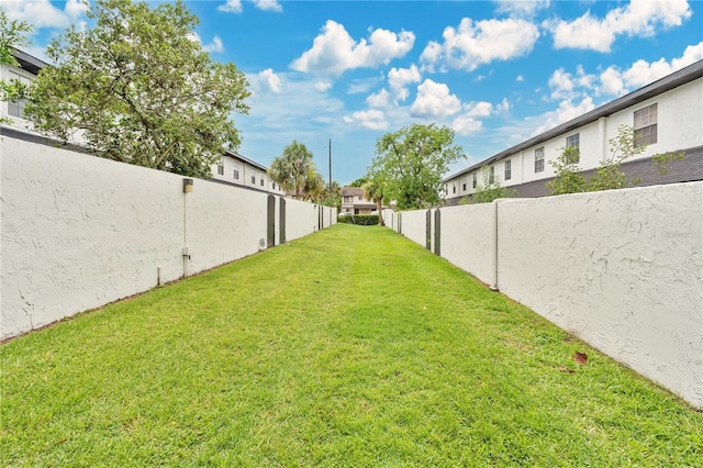 5662 Royal Pine Blvd Unit 24, Orlando, FL 32807 - view of yard with a residential view